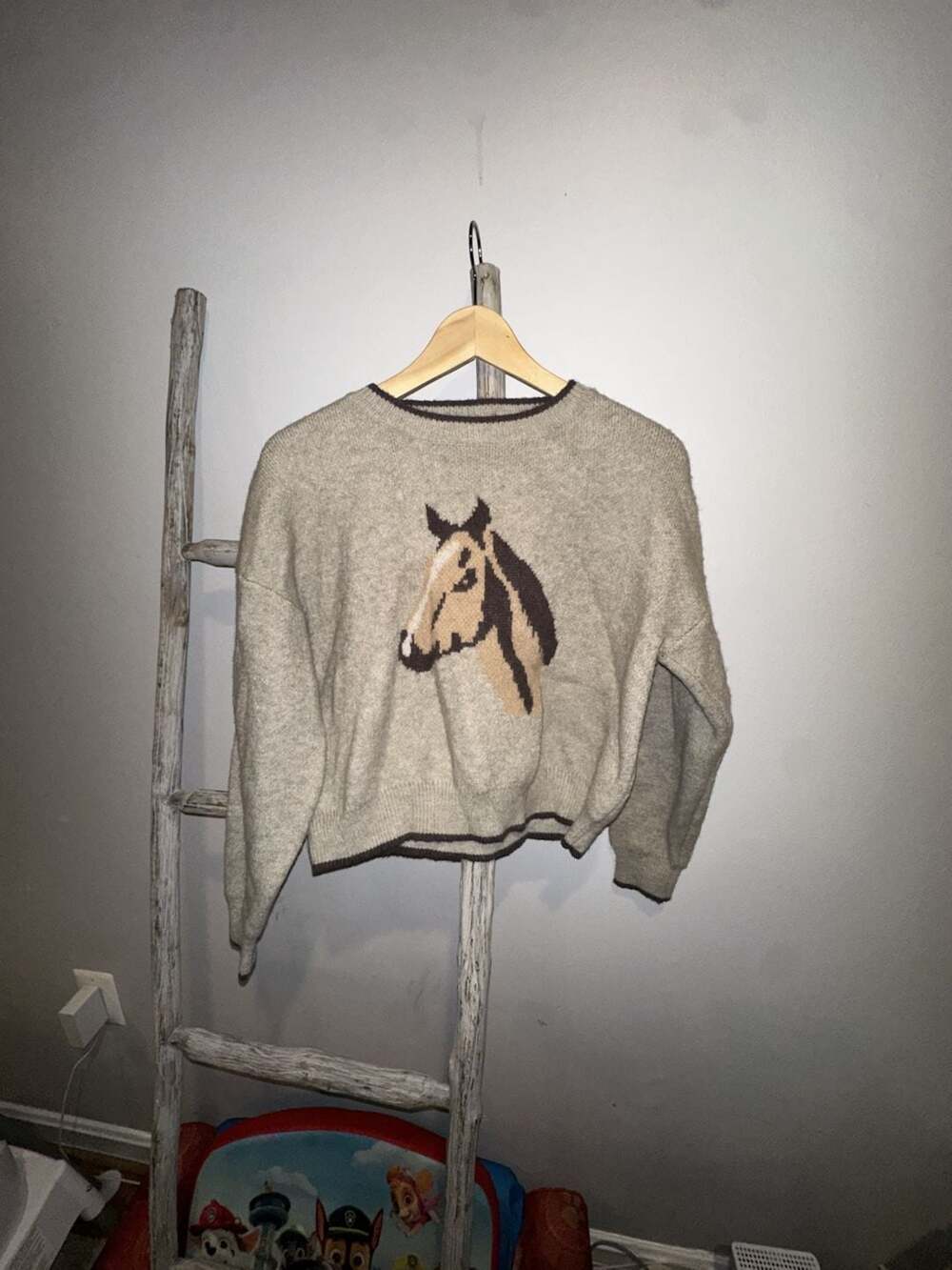 Luna Ivy Horse Jacquard Sweater Size M Oatmeal Knit